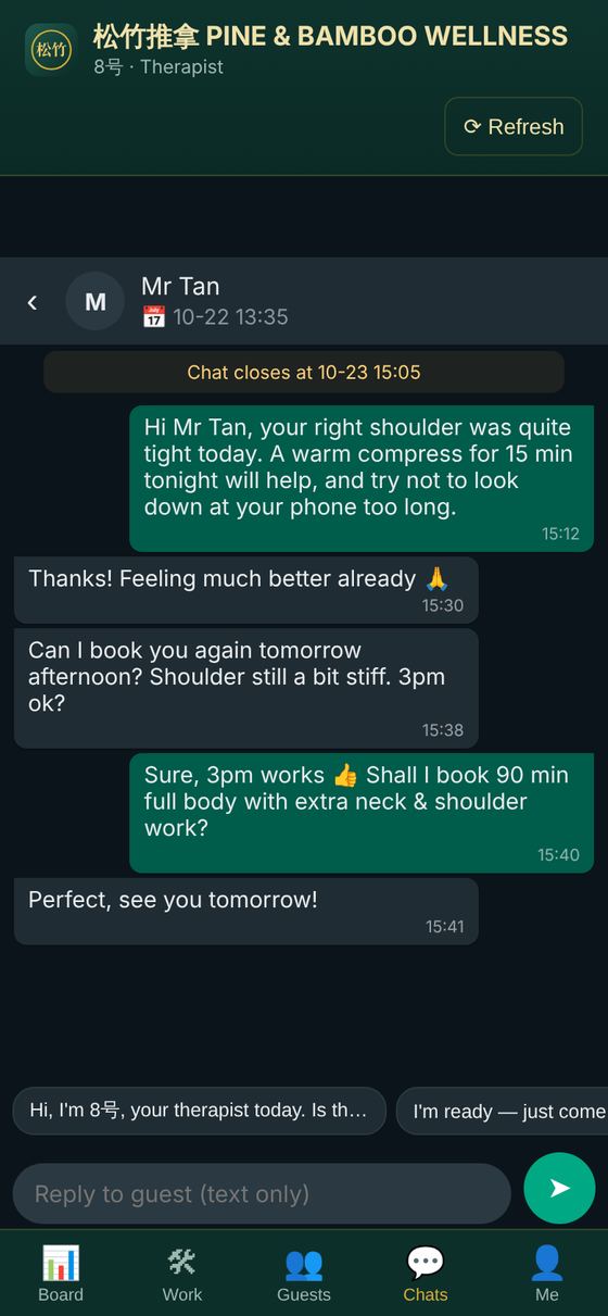 Therapist replying to a WhatsApp guest in the app